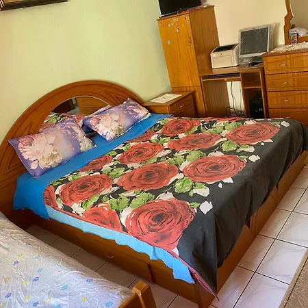 Cenko Family Apartment *