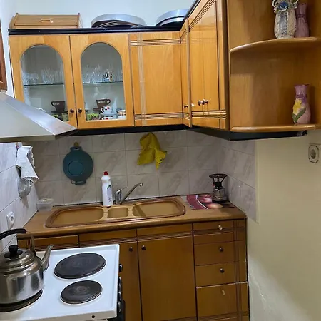 Cenko Family شقة Gjirokastër